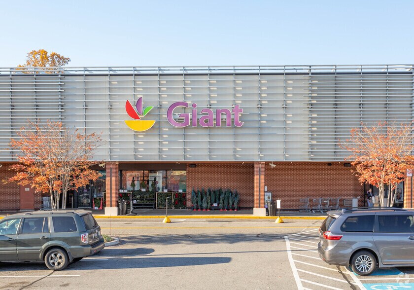 More Photos Of 2307-2329 Forest Dr, Annapolis Freestanding For Lease