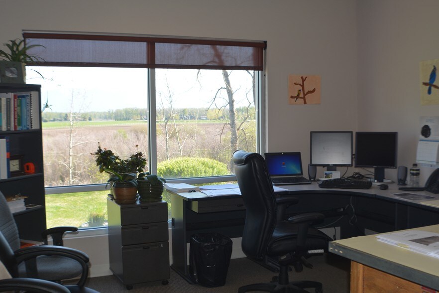 More Photos Of 125 Schoolhouse Loop, Kalispell Office For Sale