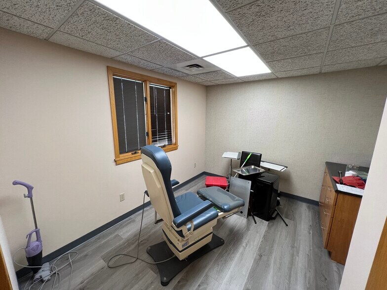 More Photos Of 155 Mount Pleasant Rd, West Newton Medical For Sale