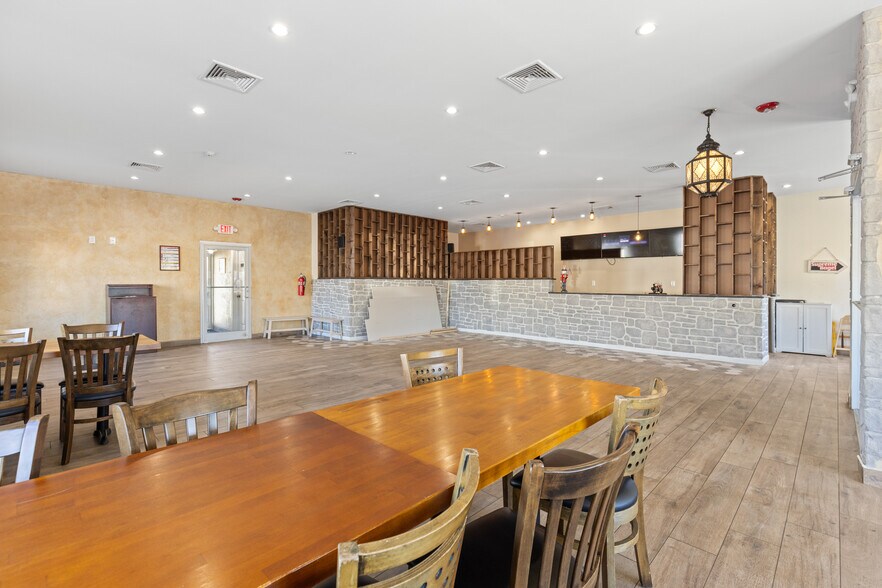 More Photos Of 457 Paterson Ave, Wallington Restaurant For Lease