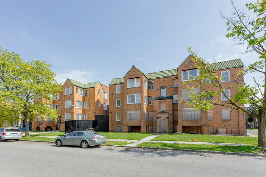 Primary Photo Of 3017-3029 W Buena Vista St, Detroit Apartments For Sale