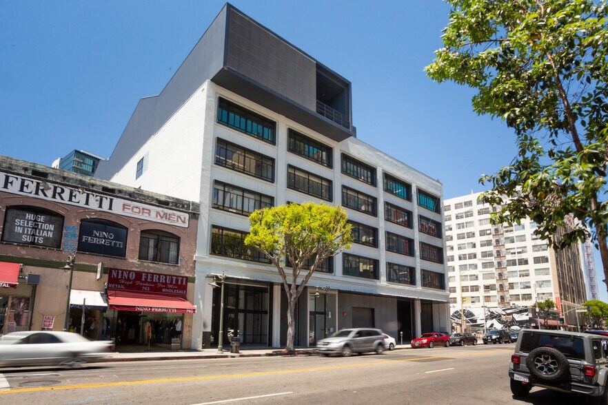 More Photos Of 755 S Los Angeles St, Los Angeles Loft Creative Space For Lease