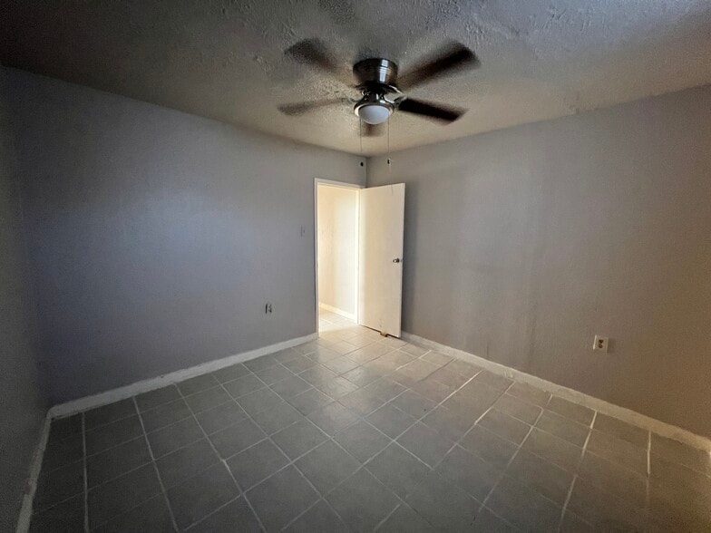 More Photos Of 1426 Telephone Rd, Houston Multifamily For Sale