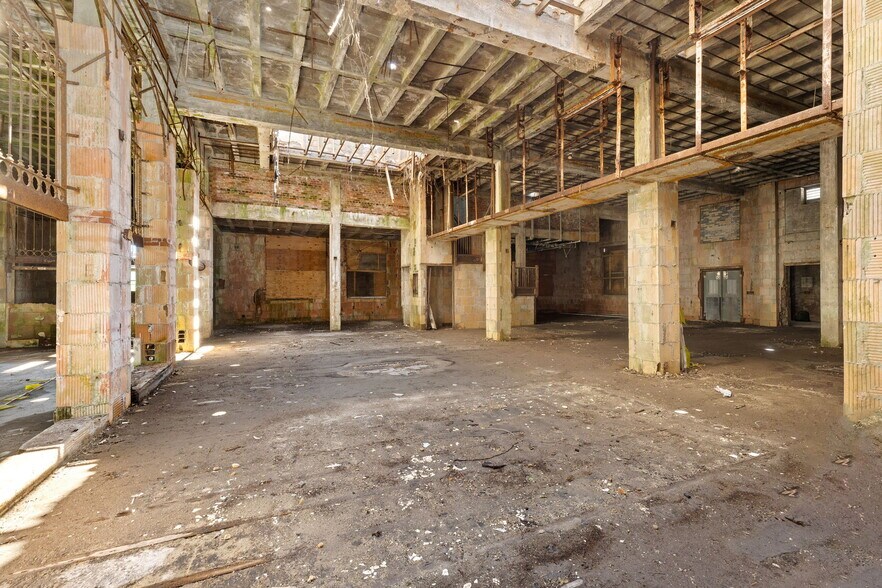 More Photos Of 1190 Main St, West Warwick Loft Creative Space For Sale