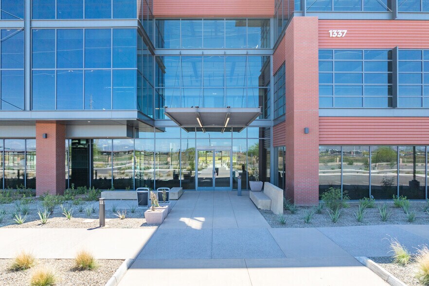 More Photos Of 1337 E Rio Salado Pky, Tempe Office For Sale