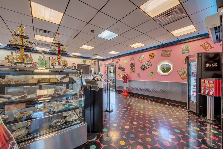 More Photos Of 5684 Sullivan Trl, Nazareth Restaurant For Sale