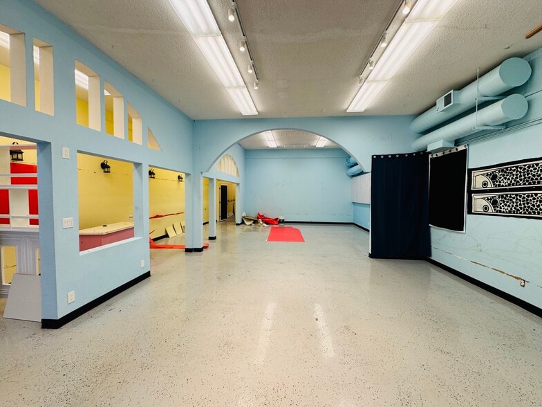 More Photos Of 115 Anza St, Fremont General Retail For Lease