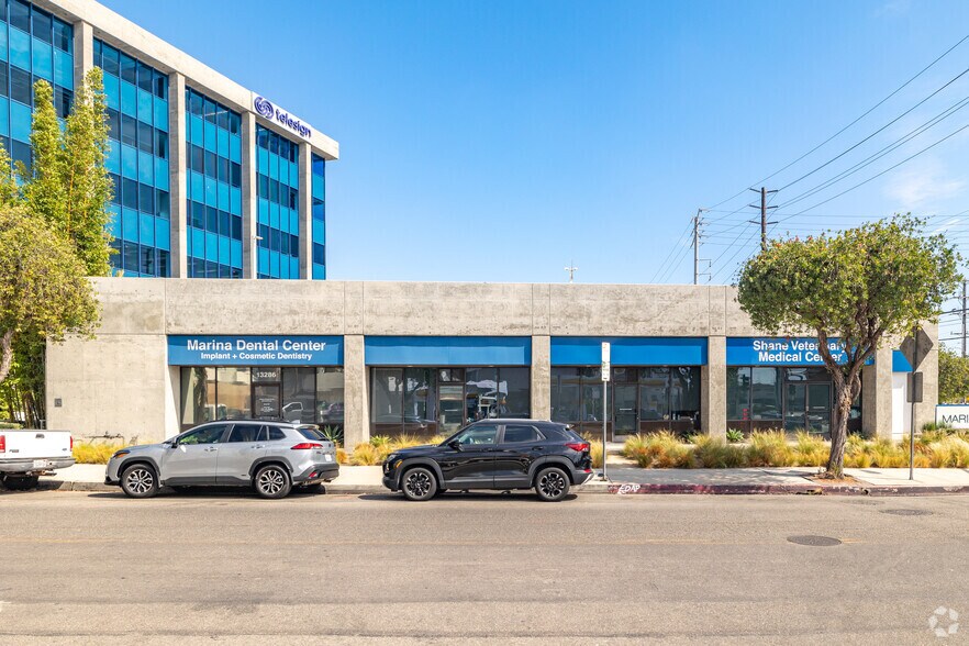 More Photos Of 4816-4834 Lincoln Blvd, Marina del Rey General Retail For Lease