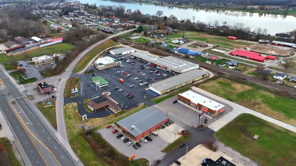 Primary Photo Of 1629 Ashland Rd, Greenup Freestanding For Sale