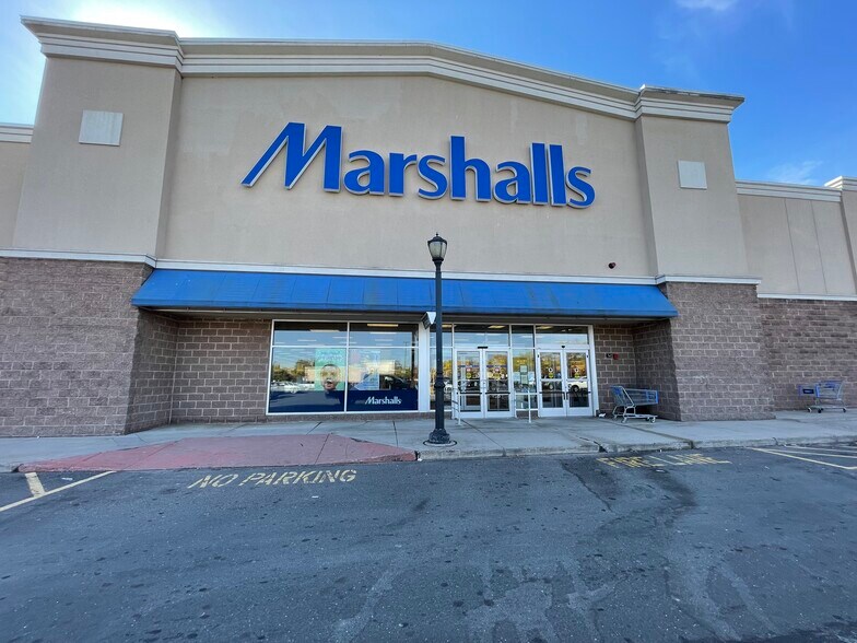 More Photos Of 475-507 Flatbush Ave, Hartford Unknown For Lease