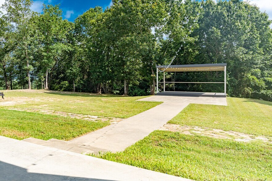 More Photos Of 5015 State Highway 155, Palestine Lodge Meeting Hall For Sale