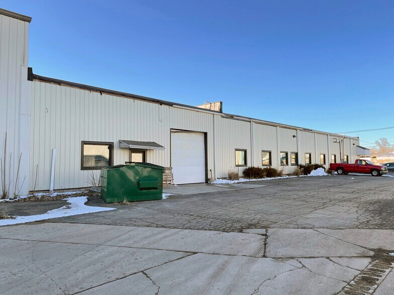 More Photos Of 127-129 Industrial Ave, Coldwater Manufacturing For Lease