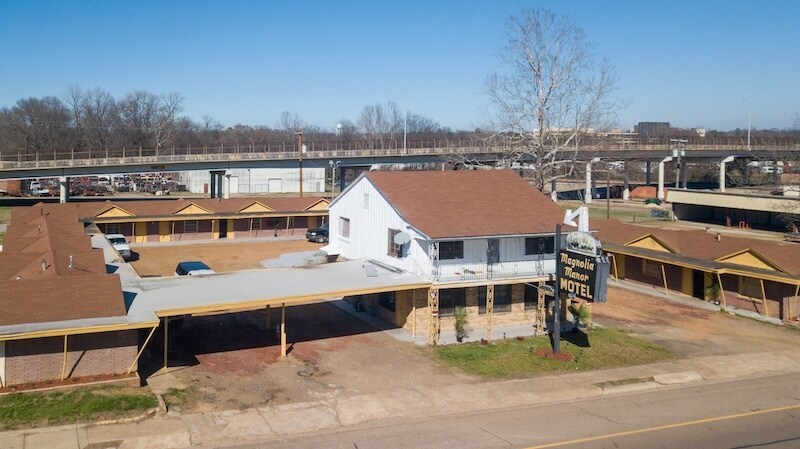 More Photos Of 1220 W 7th St, Texarkana Apartments For Sale