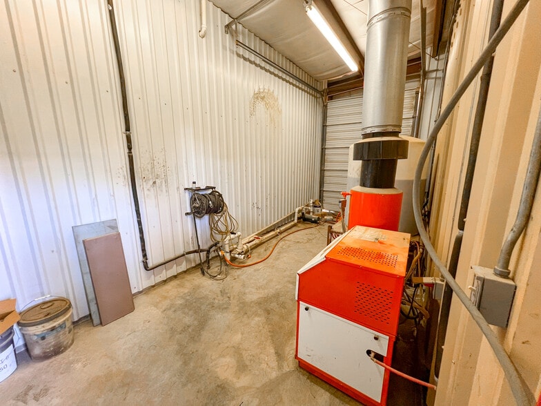 More Photos Of 1105 S Grandview Ave, Odessa Industrial For Sale