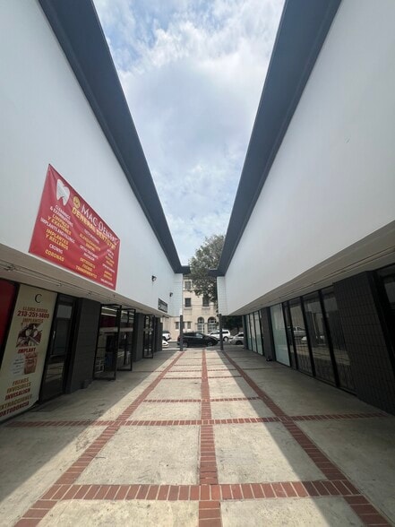 More Photos Of 1245 S Union Ave, Los Angeles Unknown For Lease