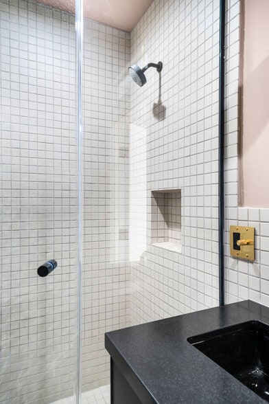 More Photos Of 3022 W Sunset Blvd, Los Angeles Storefront Retail Residential For Lease