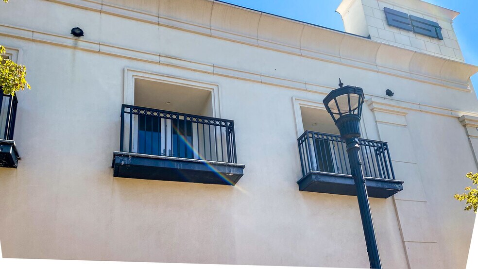More Photos Of 823 Broad St, Augusta Office For Lease