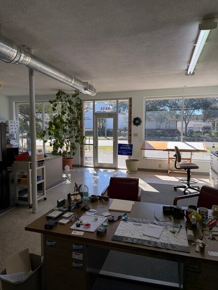 More Photos Of 3457 5th Ave S, Saint Petersburg Manufacturing For Sale