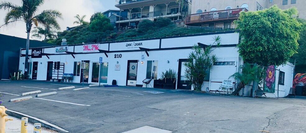More Photos Of 210 Calle de los Molinos, San Clemente Storefront Retail Office For Lease