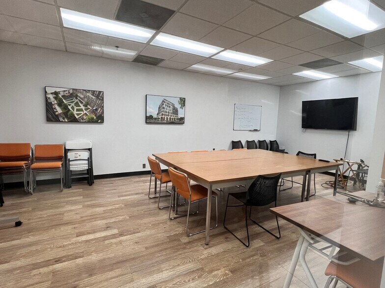 More Photos Of 27 Bleeker St, Millburn Office For Lease