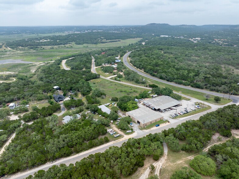 More Photos Of 151 Old Hancock Rd, Canyon Lake Freestanding For Sale