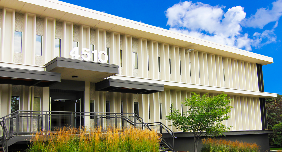 More Photos Of 4600 W 77th St, Edina Unknown For Lease