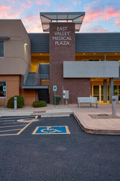 More Photos Of 1220 S Higley Rd, Mesa Medical For Lease
