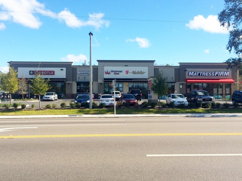 More Photos Of 2231 NW 13th St, Gainesville Storefront For Lease