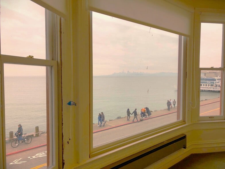 More Photos Of 631-633 Bridgeway, Sausalito Storefront Retail Office For Lease