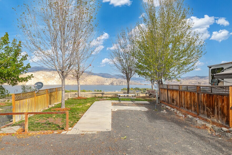 More Photos Of 44892 State Route 21 N, Wilbur Trailer Camper Park For Sale