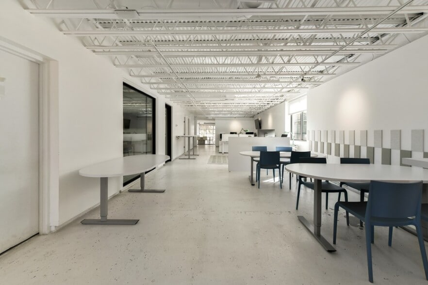 More Photos Of 555 E 2nd St, South Boston Loft Creative Space For Lease