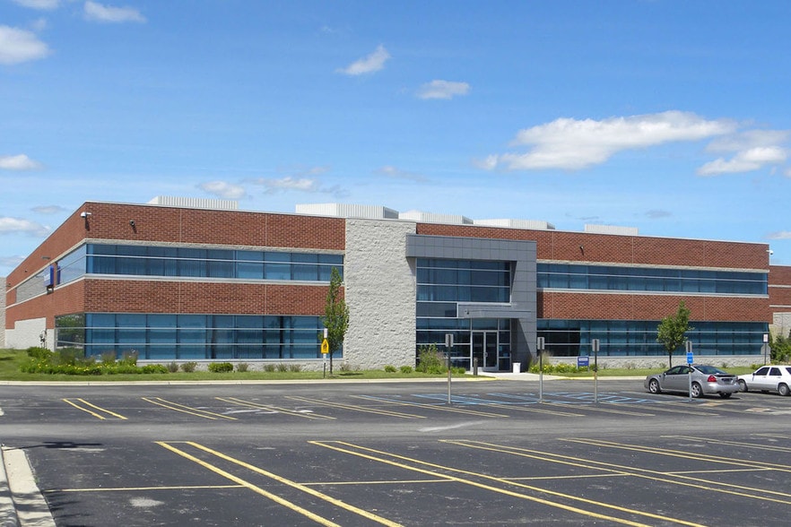 More Photos Of 2800 Superior Ct, Auburn Hills Warehouse For Lease