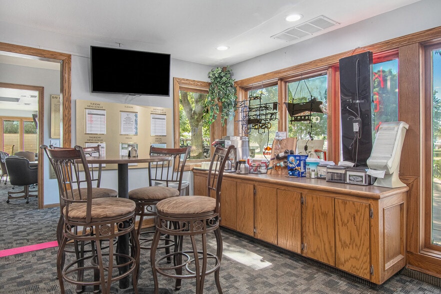 More Photos Of 3200 Buccaneer Blvd, Plattsmouth Golf Course Driving Range For Sale