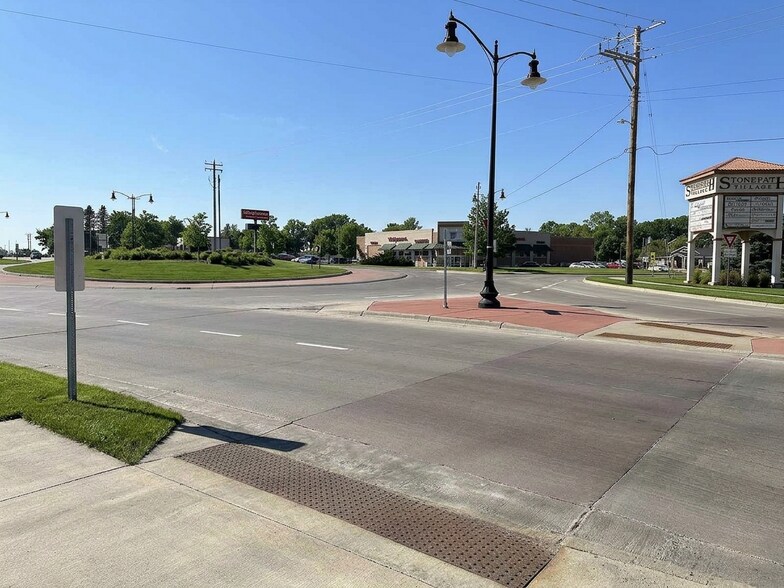 More Photos Of 1101 2nd St S, Sartell Unknown For Lease