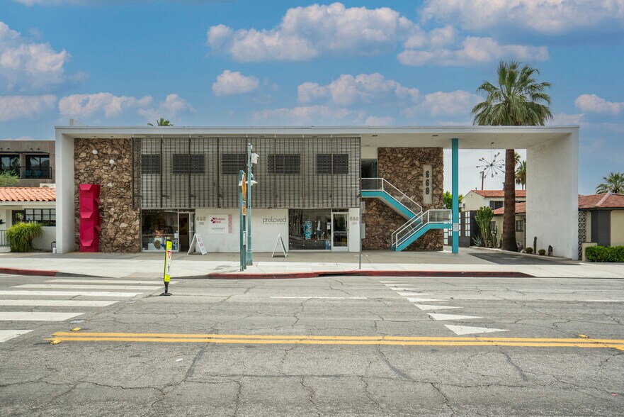 More Photos Of 664-668 N Palm Canyon Dr, Palm Springs Office For Sale