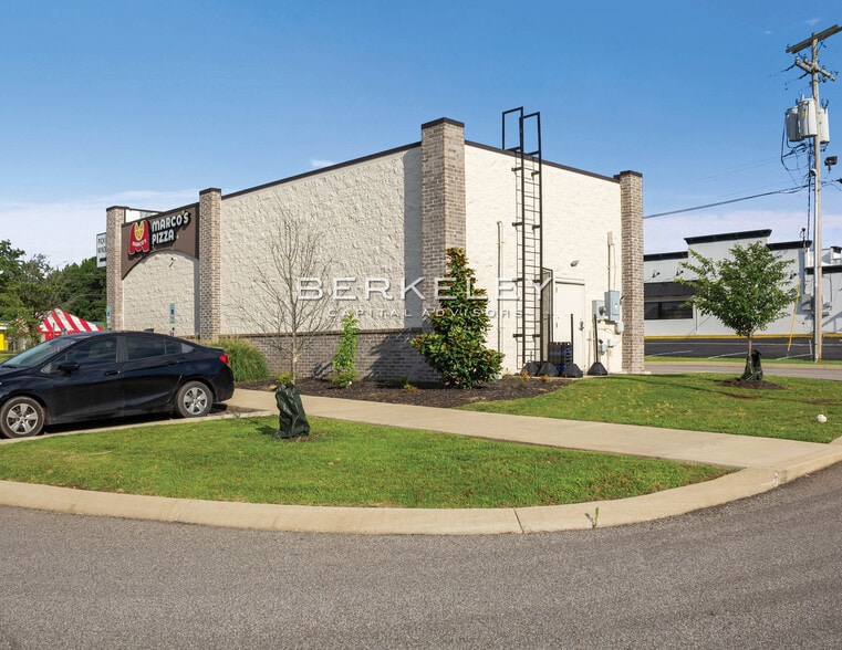 More Photos Of 1683 S Highland Ave, Jackson Fast Food For Sale