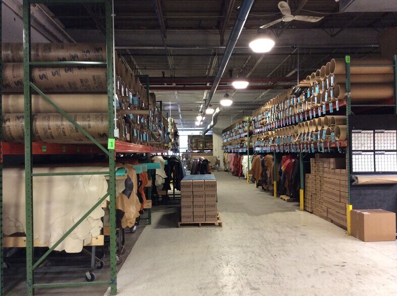 More Photos Of 80 Pickett District Rd, New Milford Manufacturing For Lease
