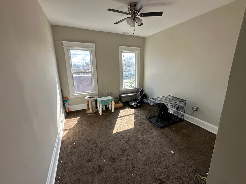 More Photos Of 11239 Superior Ave, Cleveland General Retail For Sale