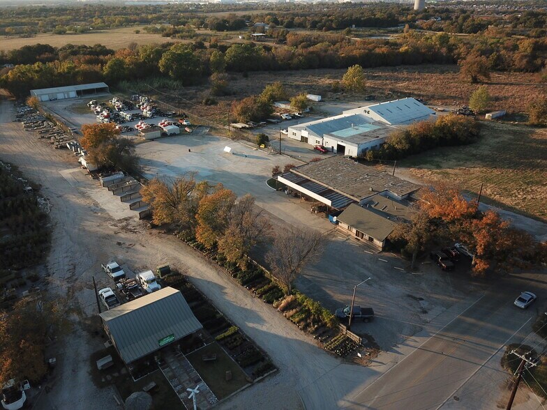 More Photos Of 2700 James St, Denton Industrial For Lease