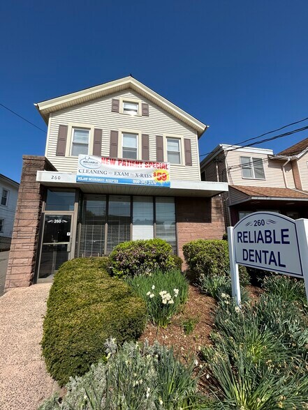 More Photos Of 260 Main St, Portland Medical For Lease