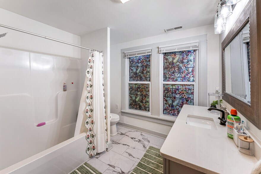 More Photos Of 1415 Highland Ave, Knoxville Multifamily For Sale