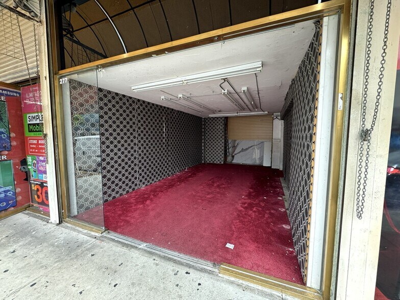 More Photos Of 261-275 E Olympic Blvd, Los Angeles Storefront For Lease