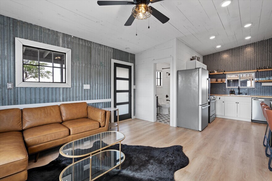 More Photos Of Elroy Rd, Del Valle Land For Sale