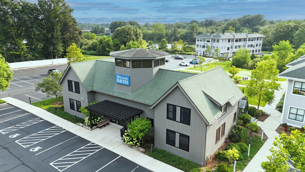 More Photos Of 350 Goose Ln, Guilford Medical For Lease