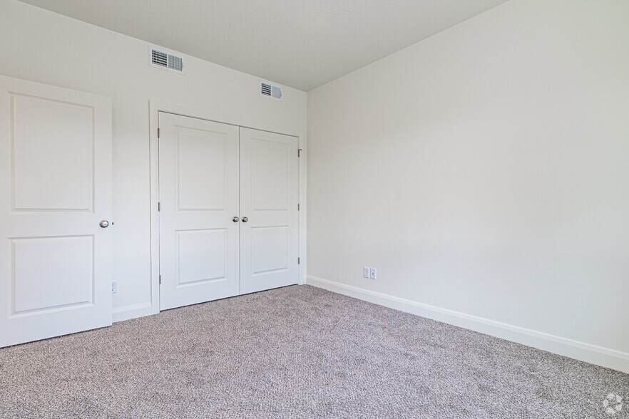 More Photos Of 36 W 1600 N, Sunset Apartments For Sale