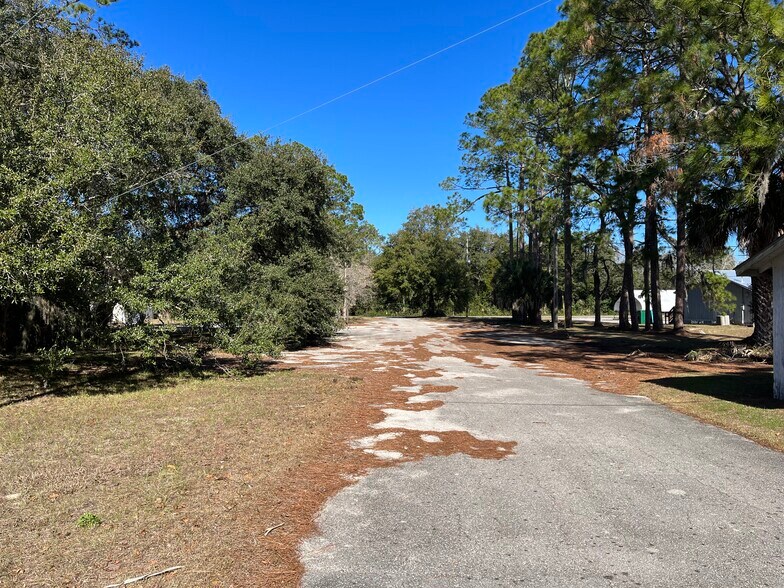 More Photos Of 407 E Ash St, Perry Medical For Sale