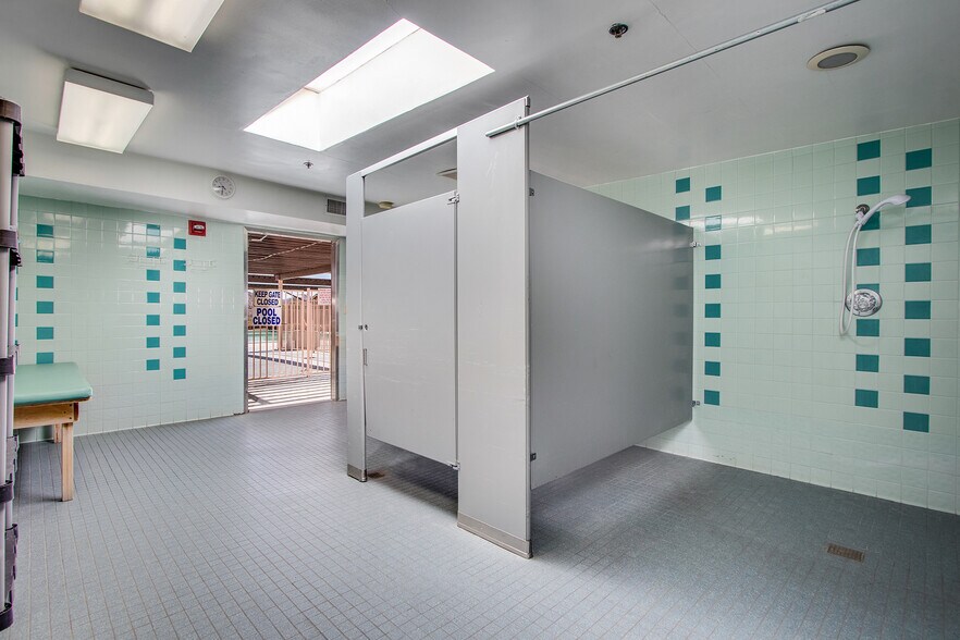 More Photos Of 6889 Sunny Vista Rd, Joshua Tree Lodge Meeting Hall For Sale