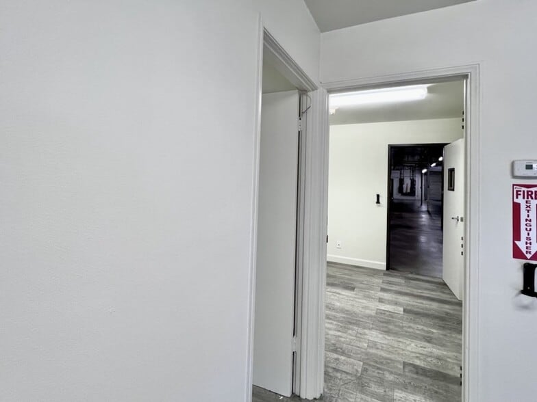 More Photos Of 144 E Santa Clara St, Arcadia Warehouse For Lease