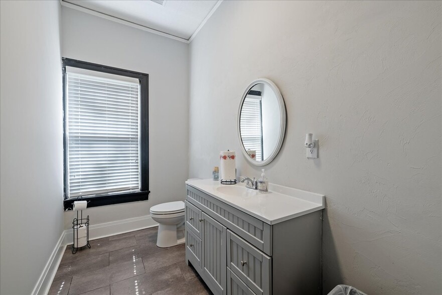 More Photos Of 919 N Monroe St, Tallahassee Freestanding For Lease