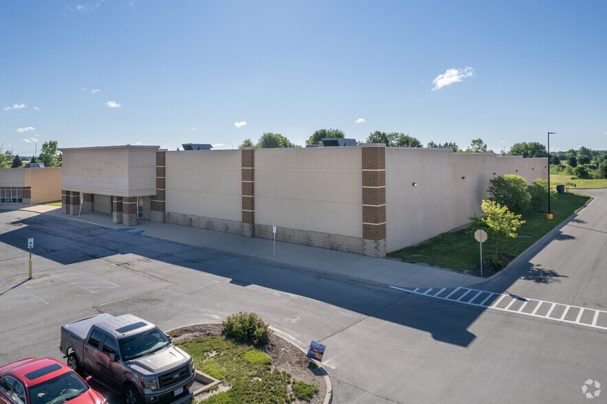 More Photos Of 10550 Maysville Rd, Fort Wayne Unknown For Lease